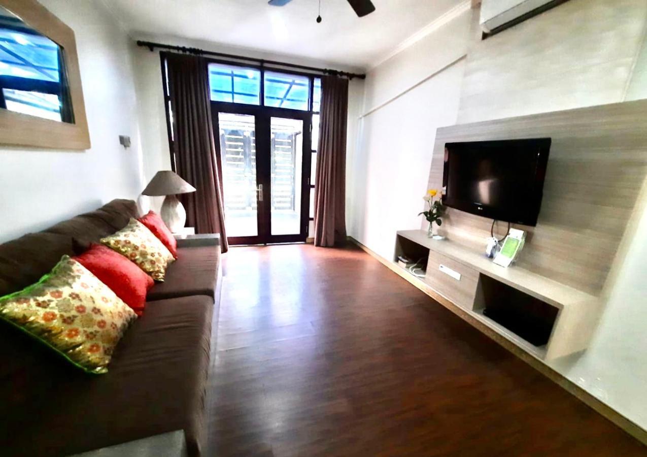 Kuta Regency B10 One Bedroom Villa ภายนอก รูปภาพ