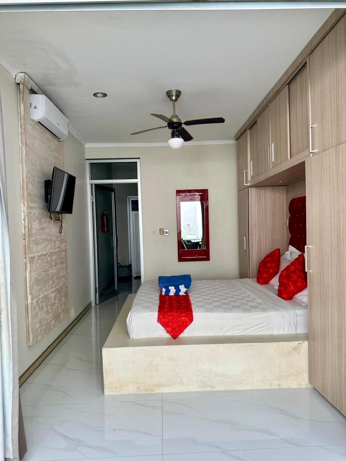 Kuta Regency B10 One Bedroom Villa ภายนอก รูปภาพ